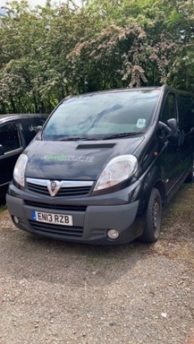 Vauhall Vivaro van (EN13 RZB)