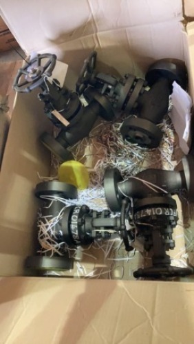 Box of 4 valves