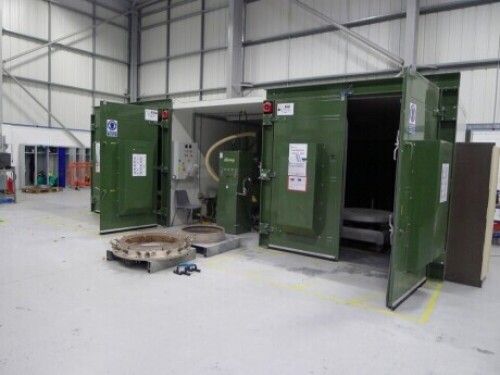 Hodge Clemco Enviroclean twin walk in shotblaster with mobile turntables and extraction system Serial number: 52676&nbsp;(A Method Statement and Risk Assessment must be provided, reviewed and approved by the Auctioneer prior to any removal work commencing on t