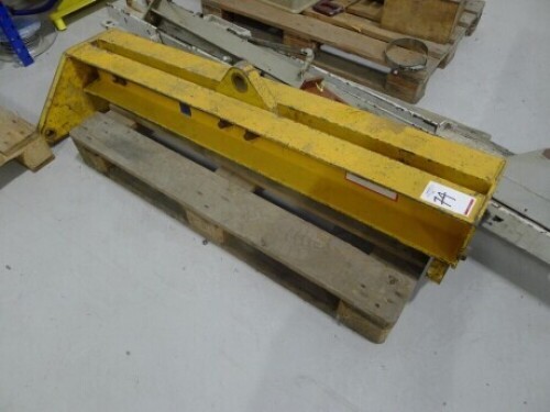 Steel 4150 Kg capacity lifting beam