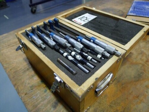 Linear micrometer set