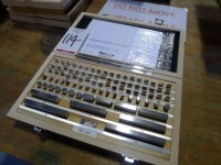 Metric gauge block set (grade 1)