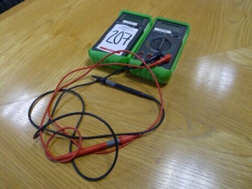 2 Iso-Tech IDM 93N digitasl multimeteres