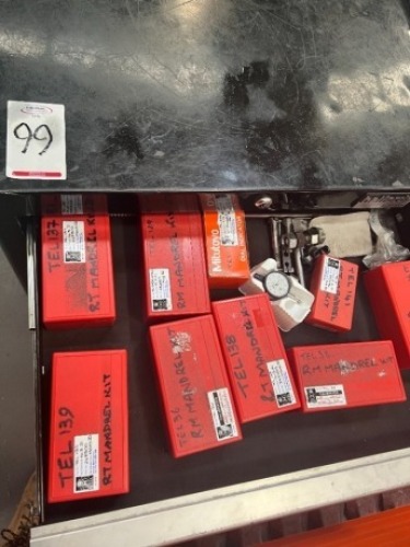 Halfords Industrial 6 drawer roller tool cabinet