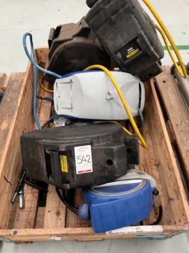 5 Air hose reels