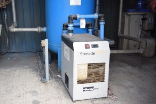 Parker Hiross Startlett Plus E air dryer (Yard)