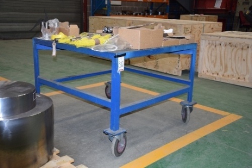 Welded steel mobile workbench 110 cm x 110 cm (Bay 3)