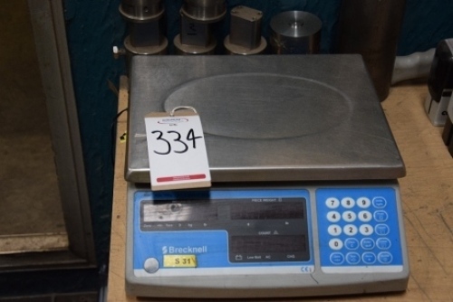 Brecknell B130 6KG capacity digital weigh scale (Stores)