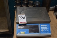 Brecknell B130 6KG capacity digital weigh scale (Stores)