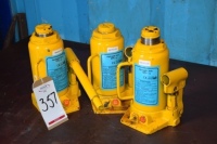 3 QYL-12 bottle jacks (Containers)