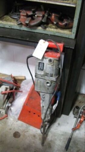 Kango 950S jack hammer *** PLEASE NOTE: This lot is offered subject to bulk bid offer on lot 118